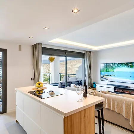 Conde Nest Flat With Wouw Views Apartment