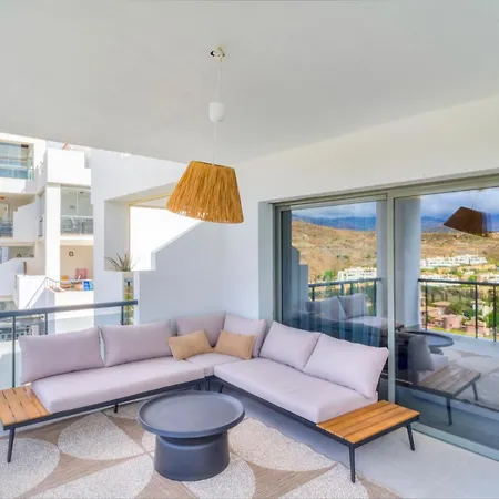 Conde Nest Flat With Wouw Views Apartment Estepona