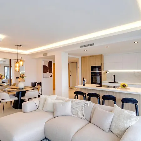 Conde Nest Flat With Wouw Views *
