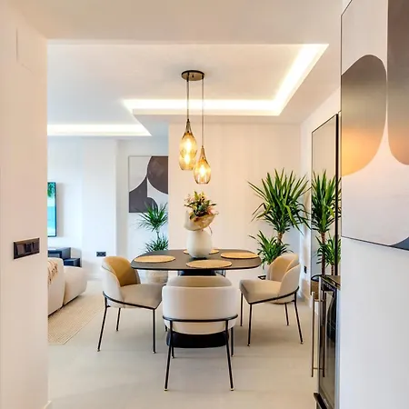 Conde Nest Flat With Wouw Views *
