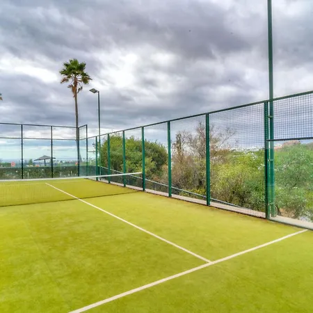 Conde Nest Flat With Wouw Views